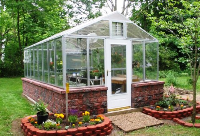 Построить теплицу своими руками