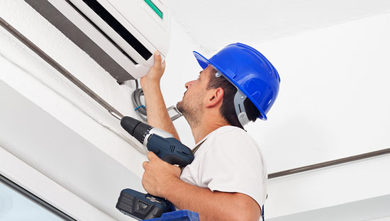 Установку кондиционера доверяйте профессионалам.