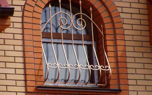 Какие оконные решетки выбрать