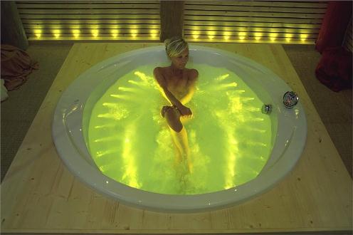 Понежится в любимой ванне – неземное удовольствие…