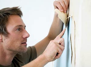 Как снять старые обои со стен. Простой способ Как клеить